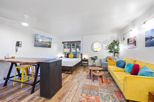 Striking Queen Deluxe Studio w/Kitchenette #114 at Donner Lake Village