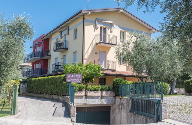 Studio 2 in "Residence la Pergola" with Balcony, Pool; Parking Available