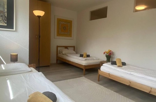 Studio Apartment in Souterrain in Freiburg - Gasthaus Privatzimmer in Freiburg im Breisgau