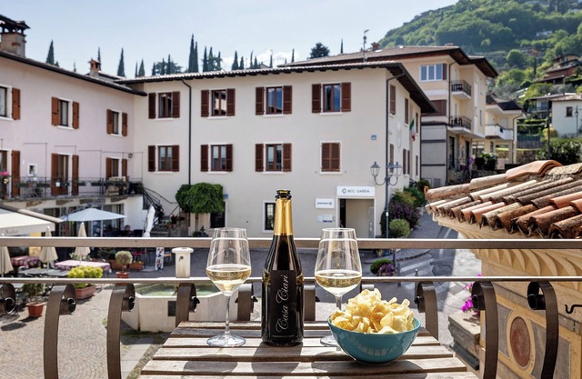 Studio Apartment 'Casa Ciarii 2' with Mountain View, Private Terrace and Wi-Fi
