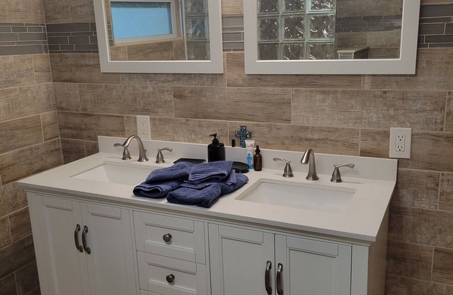 Studio close to airport, mall, beach, museum and much more