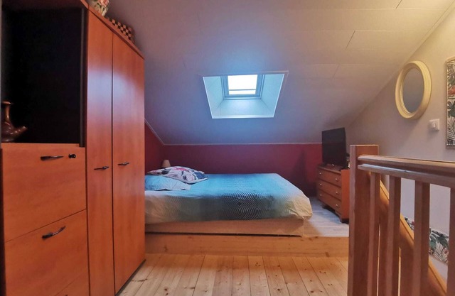 Studio close to ocean and shops