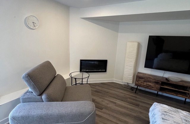Studio condo separate unit with full access to the backyard