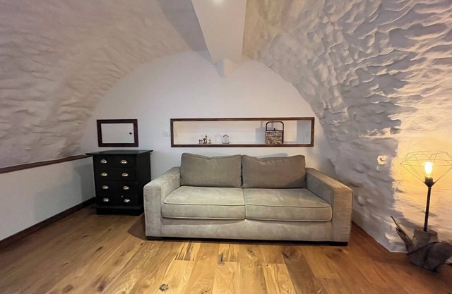 Studio de charme sous les voûtes