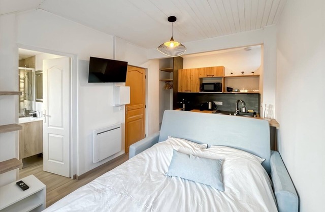 Studio Douceur Marine (5min walk from the sea)