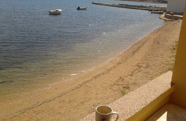 Studio flat near beach Dinjiška, Pag (AS-9386-a)