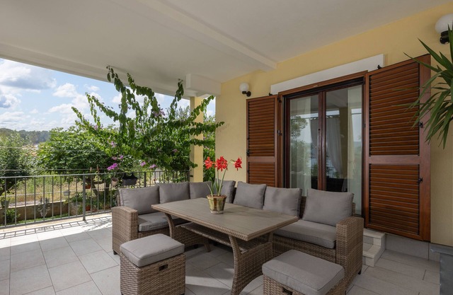 Studio flat with terrace and sea view Pridraga - Cuskijaš, Novigrad (AS-6306-a)