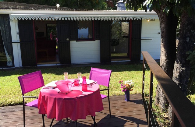 Studio "Fleur de Canne": independent quiet very comfortable garden sea view