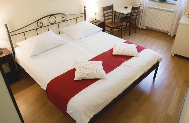 Studio for 2 in Guesthouse Muha