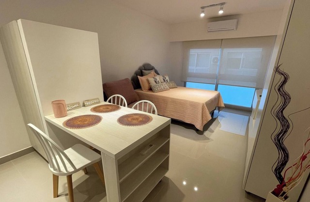 Studio In San Telmo- Paseo De La Cisterna Num2688