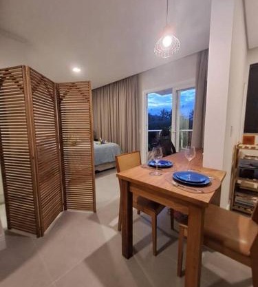 Studio moderno e bem equipado próximo à praia