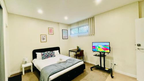 studio near Airpot Bay City