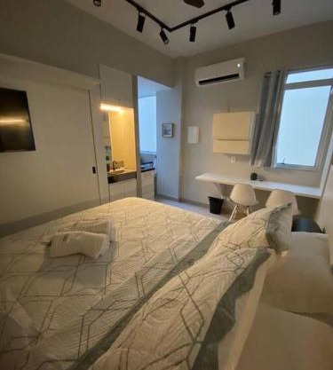 Studio Novíssimo na Praia de Botafogo todo completo