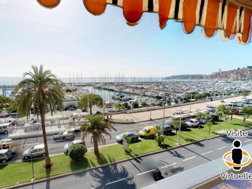 Studio rénové face mer avec terrasse, clim, wifi et proche commodités à Menton - FR-1-196-167