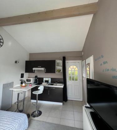 Studio RIQUET indépendant attenant à Villa