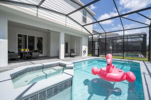 Stunning 7Bd Jacuzzi Pool & Close to Disney at Windsor Cay 16217