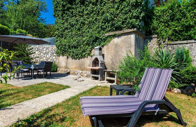Stunning apartment in Rukavac with WiFi