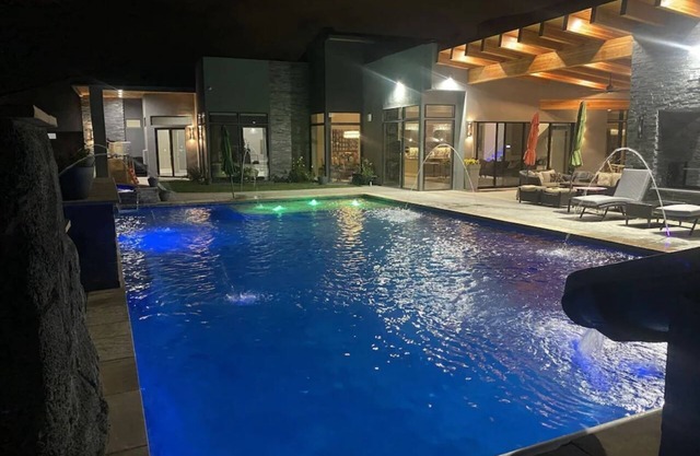 Stunning, Award Winning, Hideaway Near Balloon Fiesta Park