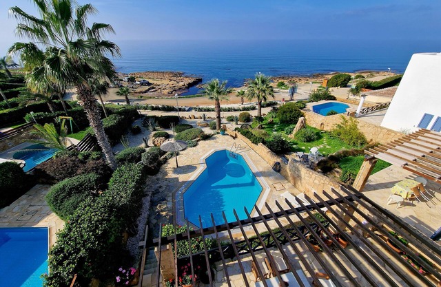Stunning beachside villa with Infinity pool