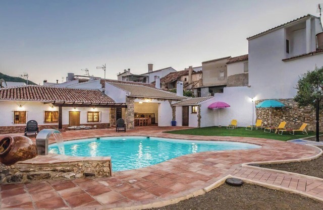 Stunning Holiday Home “Villa Godoy” with Wi-Fi, Garden