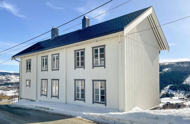 Stunning home in ålen with kitchen
