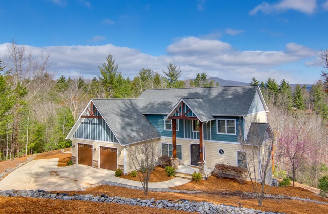 Stunning Nebo Lake House w/Deck & Views!