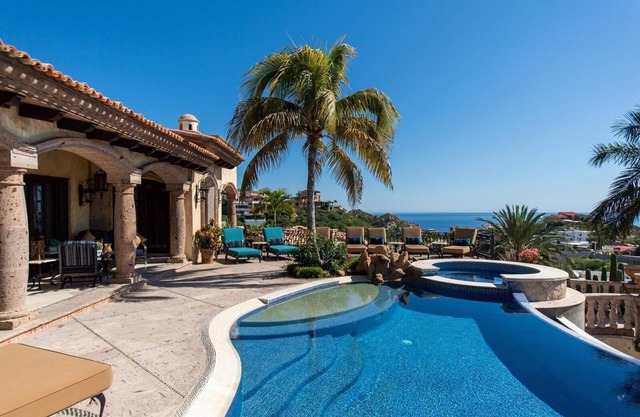 Stunning Pedregal Villa Maria, Chef & Butler Available!