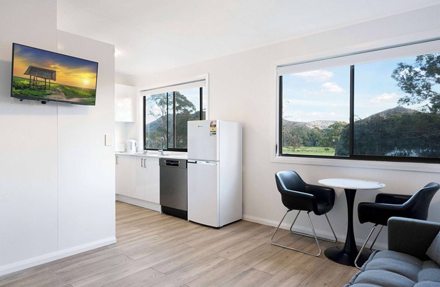 Stunning, Serene Views & Relaxing Stay
