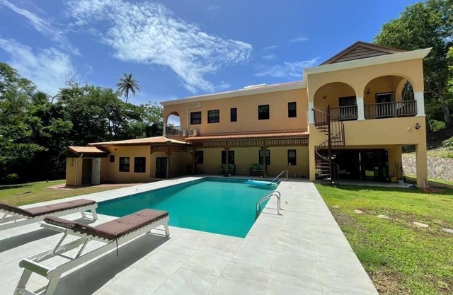 Stunning Spain-inspired 4-bedroom villa with Private Pool in peaceful Grenadines
