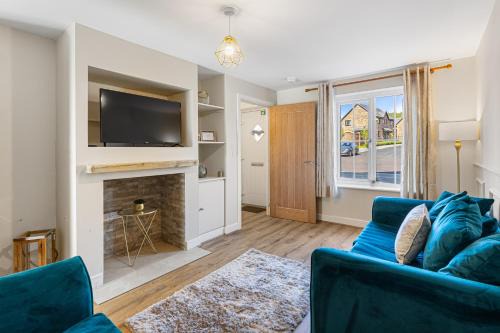 Stunning & Stylish 4 Bed home in Worsley
