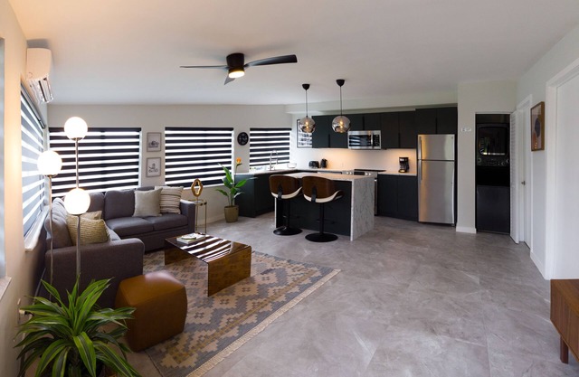 Stylish 1-BDR with Large Patio