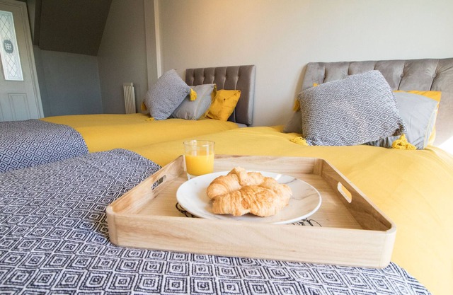 Stylish 2 Bedroom Home in Bury