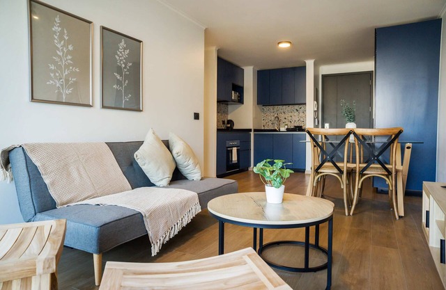 Stylish 2BR Flat for 5 in Lively Las Condes Oasis