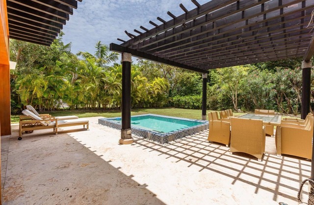 Stylish Bungalow at Green Village w Pool AB3