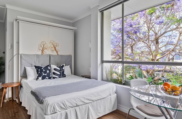 Stylish City Studio in Trendy Redfern