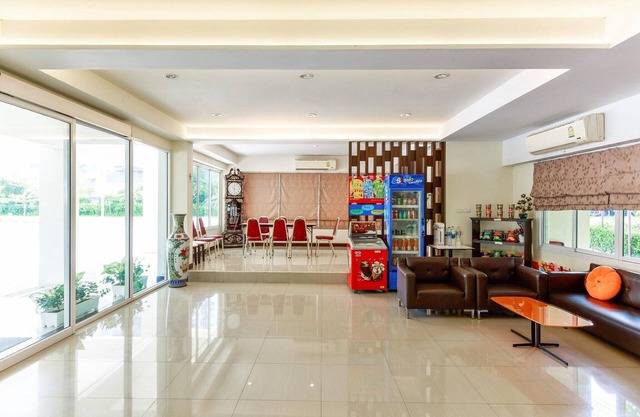 Stylish Double Haven | Vresotel Deluxe Stay