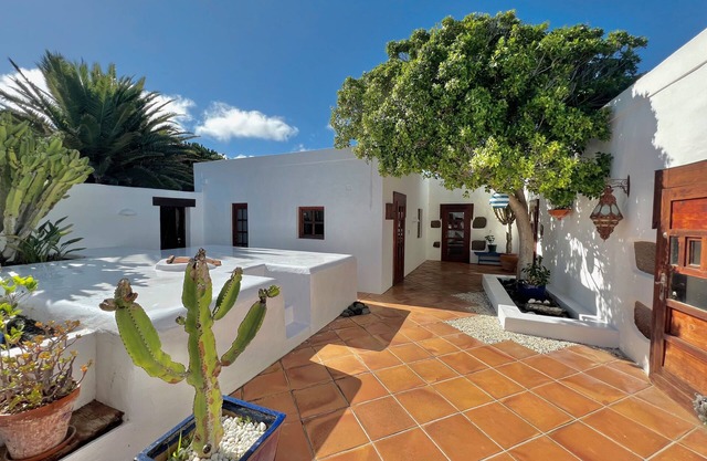 Stylish house in a real Finca with private garden
