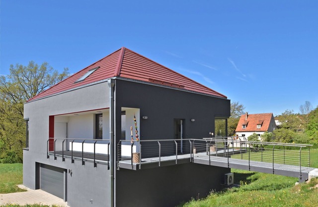 Stylish Kammerstein Stay