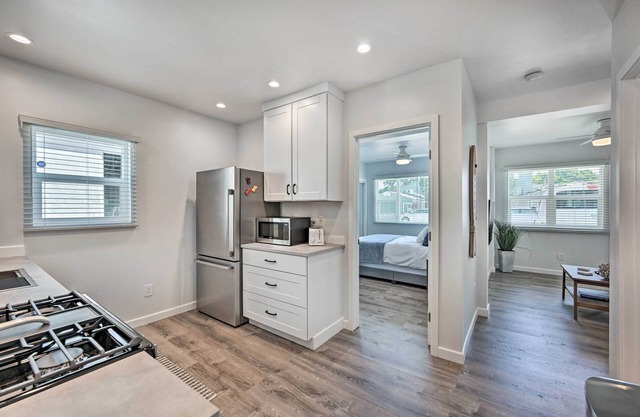 Stylish San Diego Apartment w/Smart TV!