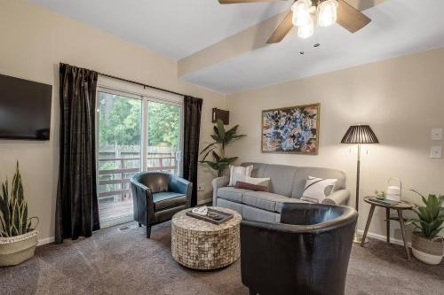 Stylish Sanctuary Near EMU- Ideal for Med Students apts