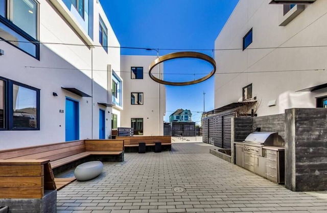 Stylish Studio in Laney-Peralta