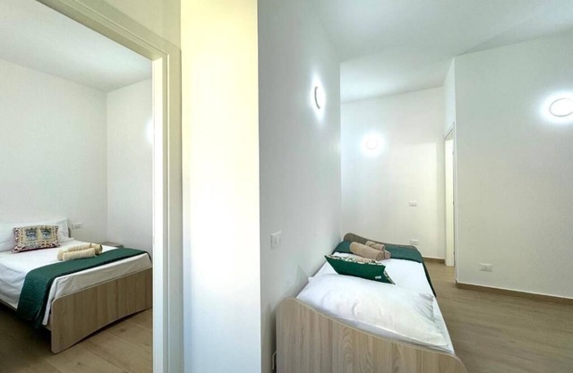 Suite 302 Casa Ferrante Srls