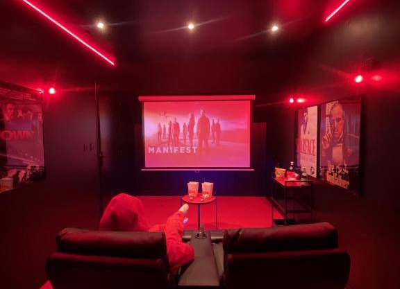Suite cinéma et jacuzzi privé