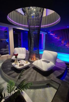 Suite de luxe érotique chic