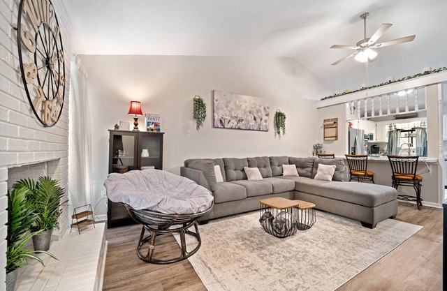 Suite Francis - Minutes from Camp LeJeune and the Beach!