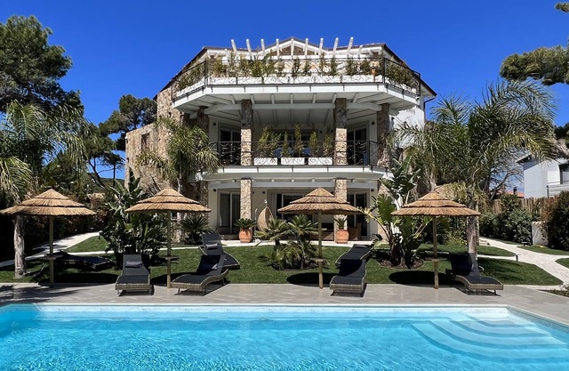 Suite Villa Aquamarina with Private Jacuzzi