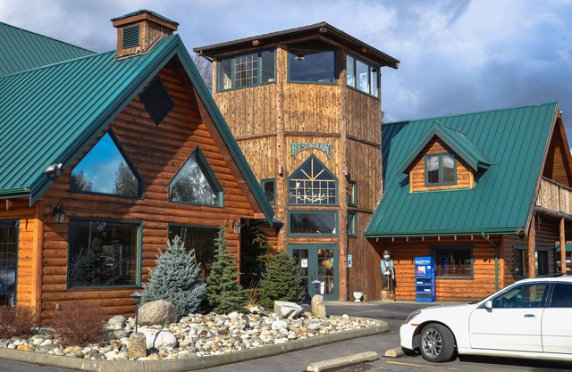 Sumas Mountain Lodge