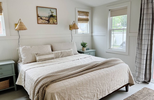 Summer Camp Tiny Cottage - Perfect for a couples/friends retreat & small fams!