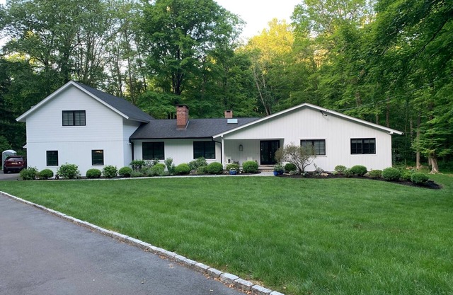 Summer in Westport, CT! - Renovated, Private, Close to everything!