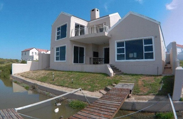Sunbird-Admiral Island holiday house